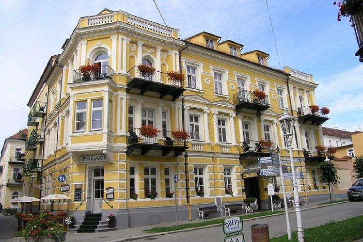 Zájezd Kurhaus Palace I **** - Čechy / Františkovy Lázně - Záběry místa
