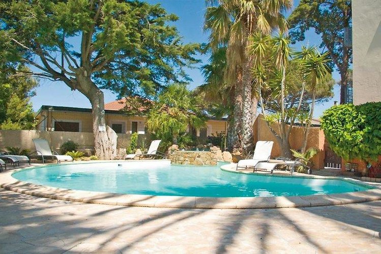 Zájezd Splendid ** - Korsika / Ile Rousse - Bazén