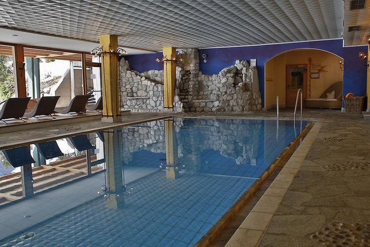 Zájezd Romantik Santer ****+ - Jižní Tyrolsko - Dolomity / Toblach - Vnitřní bazén