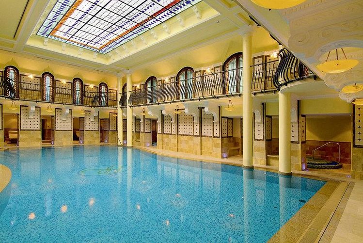 Zájezd Corinthia Hotel Budapest ***** - Budapešť a okolí / Budapešt - Vnitřní bazén