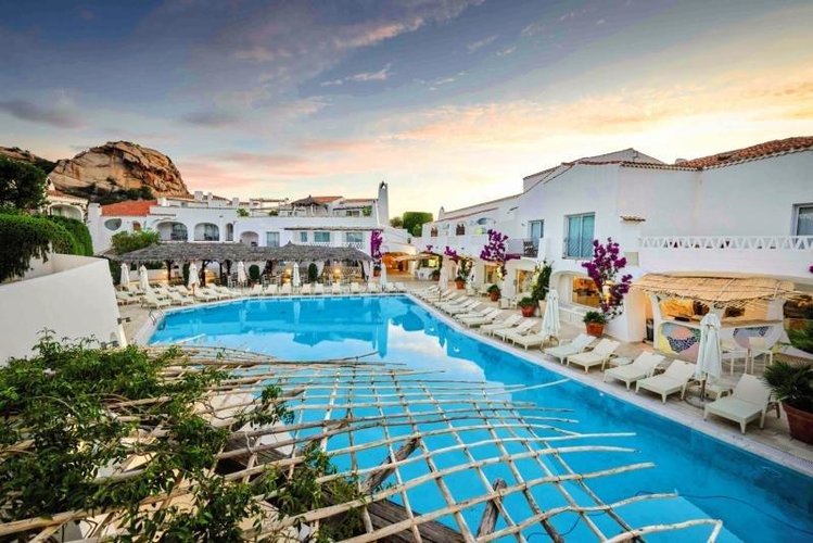 Zájezd Grand Hotel Poltu Quatu ***** - Sardinie / Poltu Quatu - Vnitřní bazén