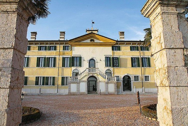 Zájezd Villa Cariola **** - Lago di Garda a Lugáno / Caprino Veronese - Záběry místa