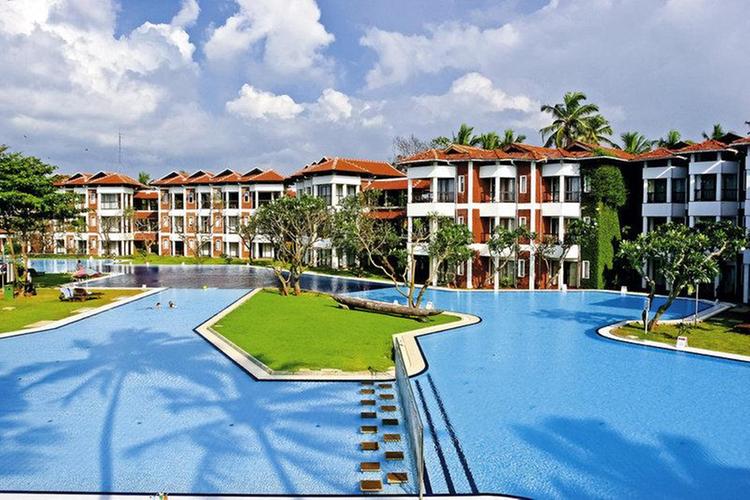 Zájezd Club Hotel Dolphin ***+ - Srí Lanka / Waikkal - Bazén