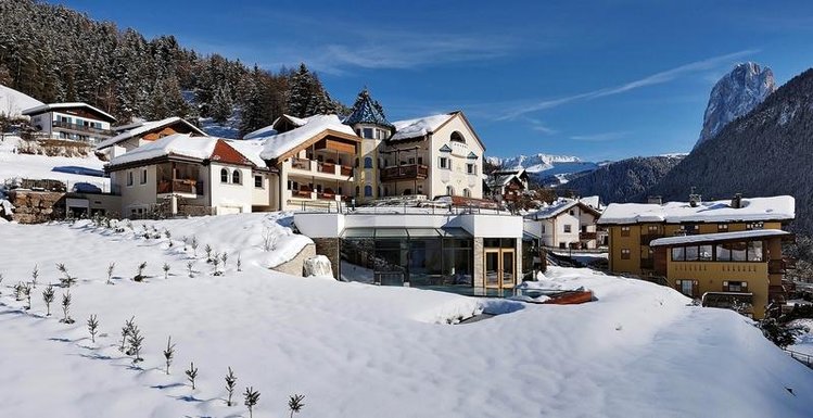 Zájezd Alpenheim Charming Hotel & Spa ****+ - Jižní Tyrolsko - Dolomity / St. Ulrich in Gröden - Záběry místa