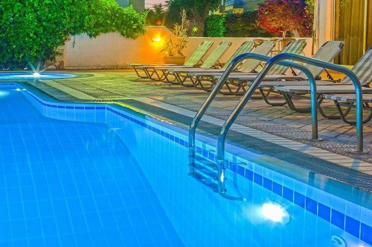 Zájezd Pavlos Hotel ** - Kos / Město Kos - Vnitřní bazén