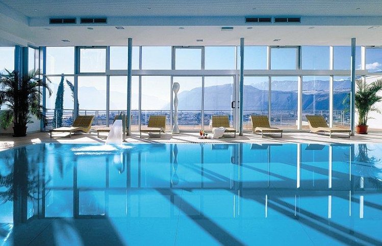Zájezd Four Points by Sheraton ****+ - Jižní Tyrolsko - Dolomity / Bozen - Vnitřní bazén