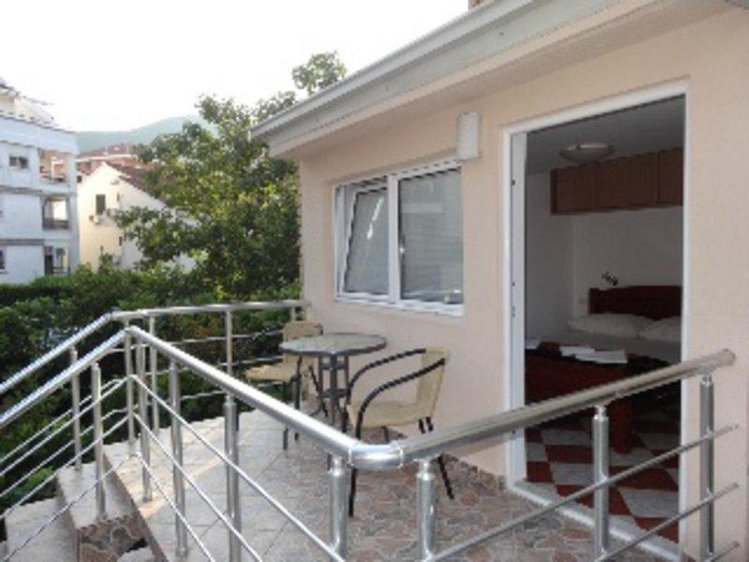 Zájezd D&d Apartments Budva 2 **** - Černá Hora / Budva - Záběry místa