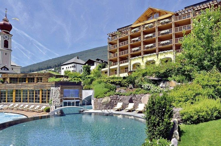 Zájezd Adler Balance Spa  Health Residenz ***** - Jižní Tyrolsko - Dolomity / St. Ulrich in Gröden - Záběry místa
