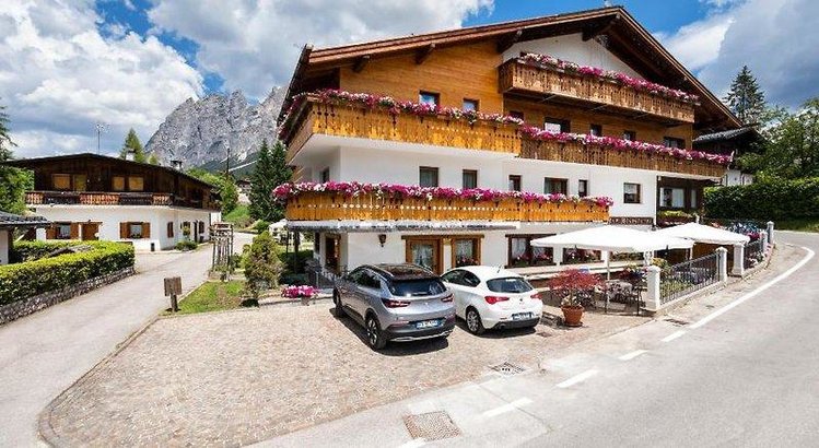 Zájezd Sport Hotel Barisetti *** - Jižní Tyrolsko - Dolomity / Cortina d'Ampezzo - Záběry místa