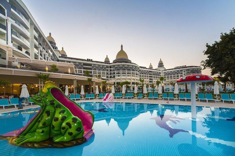 Zájezd Diamond Premium Hotel & Spa ***** - Turecká riviéra - od Side po Alanyi / Titreyengol - Bazén