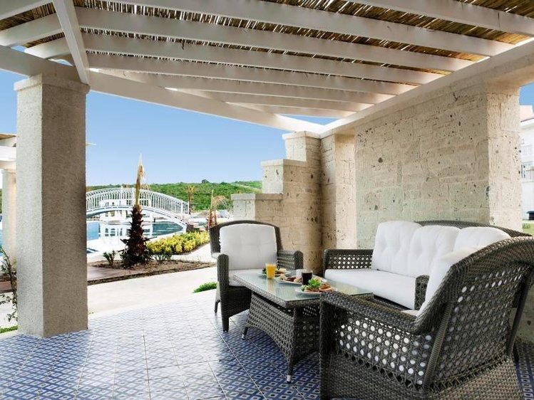Zájezd Porto Beach Resort Exclusive Alacati **** - Egejská riviéra - od Ayvaliku přes Izmir až po Cesme / Alaçati - Terasa