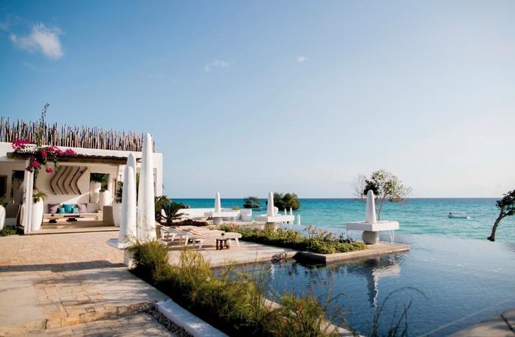 Zájezd The Aiyana Resort & Spa ***** - Zanzibar / ostrov Pemba - Bazén