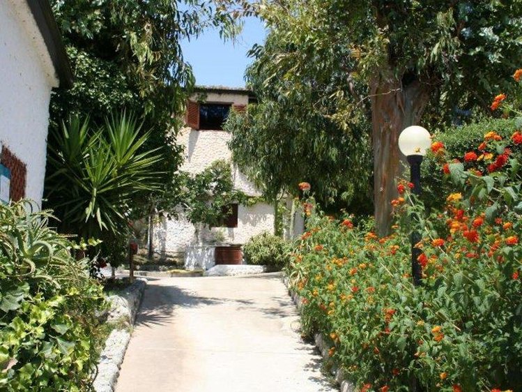 Zájezd Villaggio Residence Marina del Capo ohne Transfer *** - Kalábrie / Ricadi - Zahrada