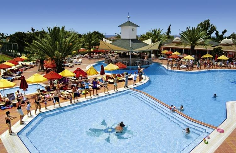 Zájezd Insula Resort & Spa **** - Turecká riviéra - od Side po Alanyi / Konakli - Bazén