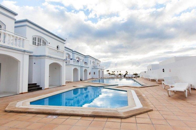 Zájezd Apartamentos Corona Mar *** - Lanzarote / Playa de los Pocillos - Bazén