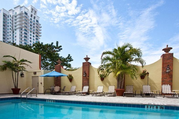 Zájezd Holiday Inn Port of Miami-Downtown Hotel *** - Florida - Miami / Miami - Bazén