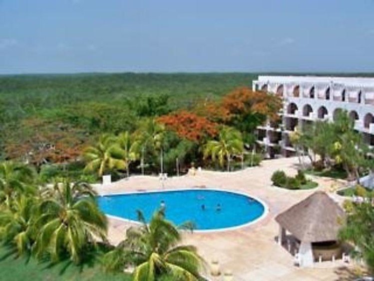 Zájezd Uxmal Resort Maya **** - Yucatan / Uxmal - Bazén