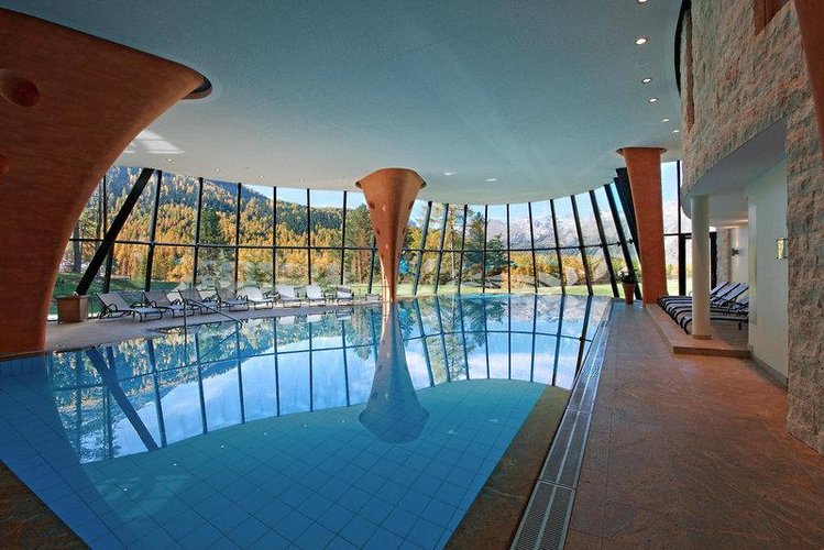 Zájezd Grand Hotel Kronenhof ***** - Graubünden / Pontresina - Bazén