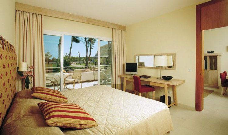 Zájezd Blau Privilege PortoPetro Beach Resort & Spa ***** - Mallorca / Porto Petro - Příklad ubytování