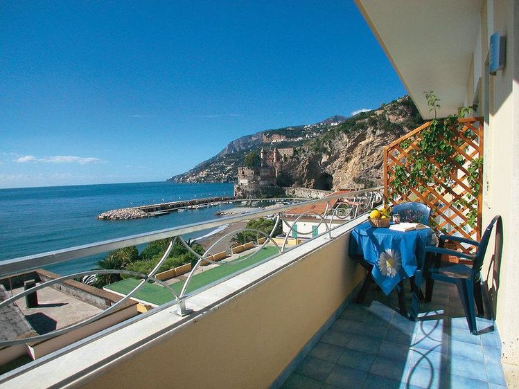 Zájezd Residence Hotel Panoramic *** - pobřeží Amalfi - Neapolský záliv / Maiori - Terasa