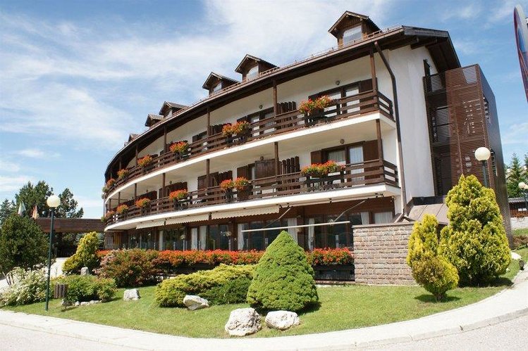 Zájezd Residence Veronza Aptm. *** - Jižní Tyrolsko - Dolomity / Cavalese - Záběry místa