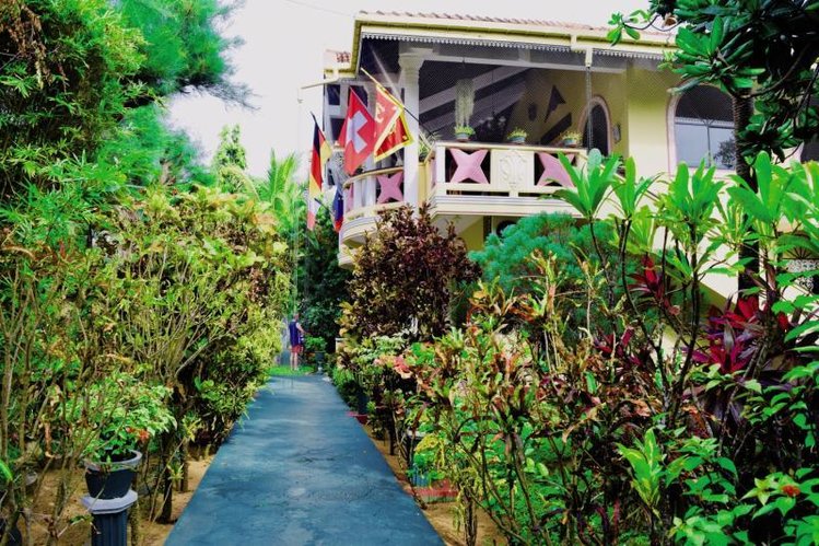 Zájezd Rico-Shadow Guest House **+ - Srí Lanka / Waikkal - Zahrada