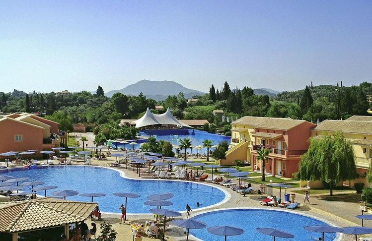 Zájezd Aqualand Resort **** - Korfu / Agios Ioannis Peristeron - Bazén