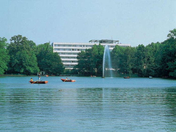 Zájezd Leonardo Royal Hotel Köln - Am Stadtwald **** - Paderborn / Köln - Záběry místa