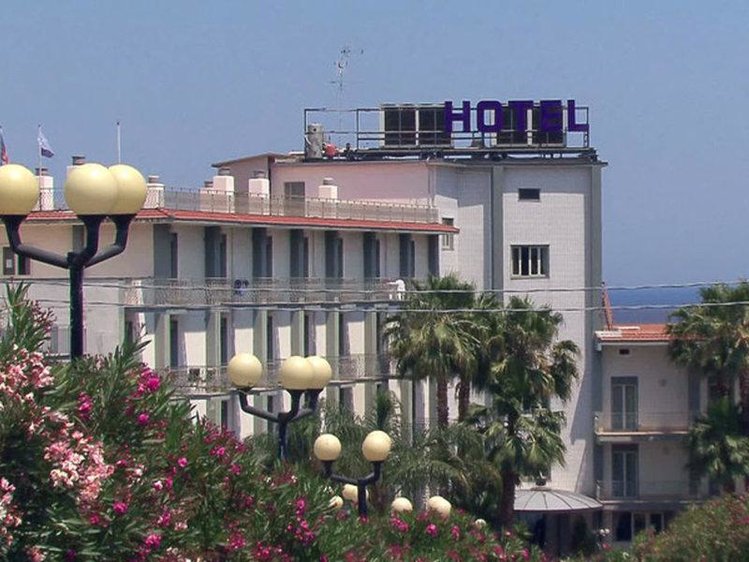 Zájezd Park Hotel Capomulini (ohne Transfer) **** - Sicílie - Liparské ostrovy / Acireale - Záběry místa