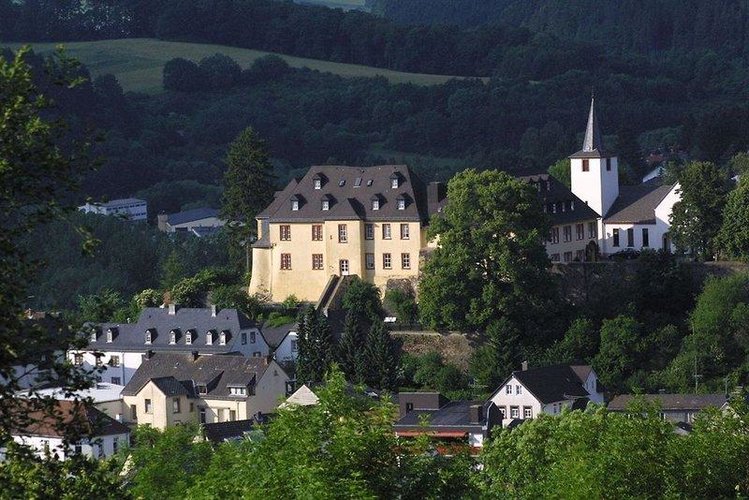 Zájezd Romantik Schloss-Hotel Kurfürstliches Amtshaus ****+ - Kolín nad Rýnem - Bonn / Daun - Záběry místa