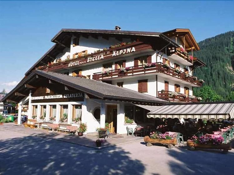 Zájezd Stella Alpina *** - Jižní Tyrolsko - Dolomity / Falcade - Záběry místa