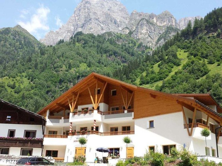 Zájezd Argentum *** - Jižní Tyrolsko - Dolomity / Gossensaß - Záběry místa