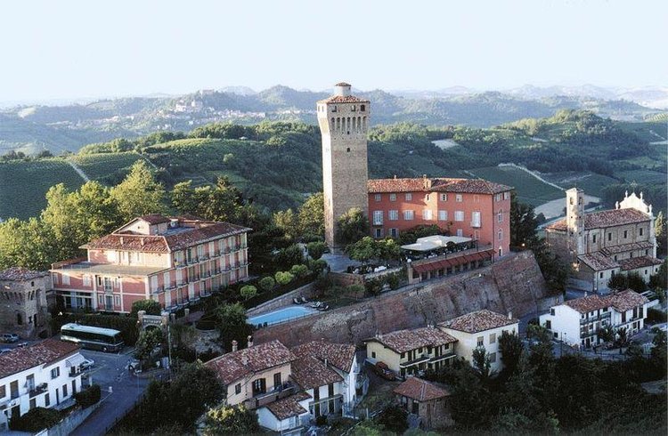 Zájezd Castello di Santa Vittoria **** - Turín / Santa Vittoria d'Alba - Záběry místa