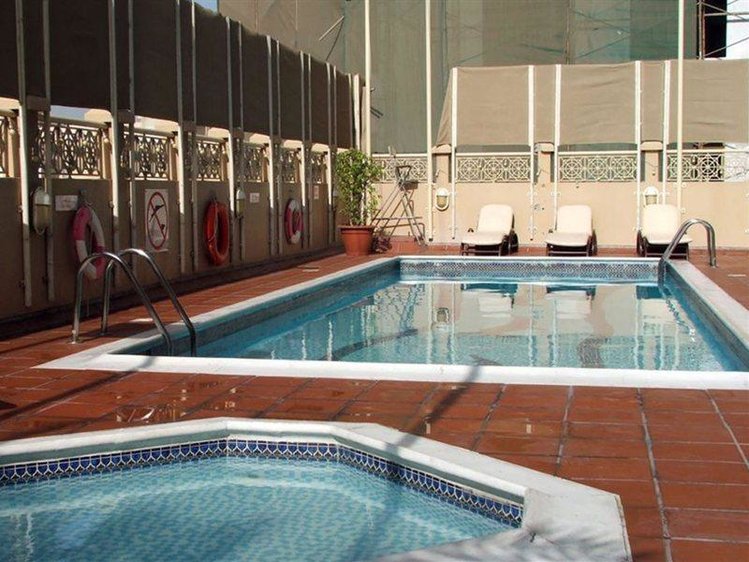 Zájezd Arabian Courtyard Hotel & Spa **** - S.A.E. - Dubaj / Dubaj - Bazén
