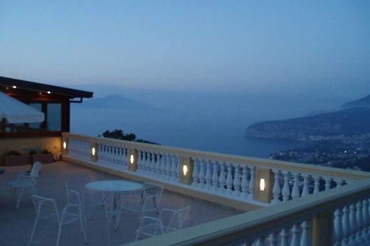 Zájezd Le Terrazze Hotel Residence *** - pobřeží Amalfi - Neapolský záliv / Sorrent - Záběry místa