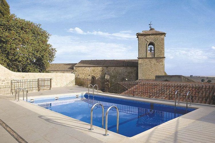 Zájezd NH Palacio de Santa Marta **** - Extremadura / Trujillo - Bazén