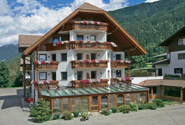 Zájezd Pension Schmalzlhof Rasen *** - Jižní Tyrolsko - Dolomity / Rasen-Antholz - Záběry místa