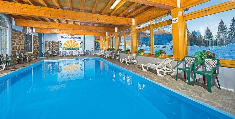 Zájezd Aparthotel Majestic *** - Jižní Tyrolsko - Dolomity / Predazzo - Bazén