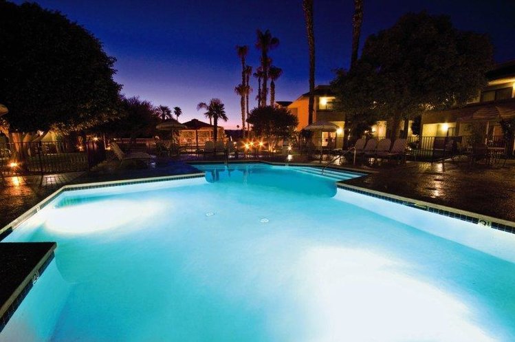 Zájezd Shilo Inn ** - Sierra Nevada / Palm Springs (Kalifornien) - Bazén