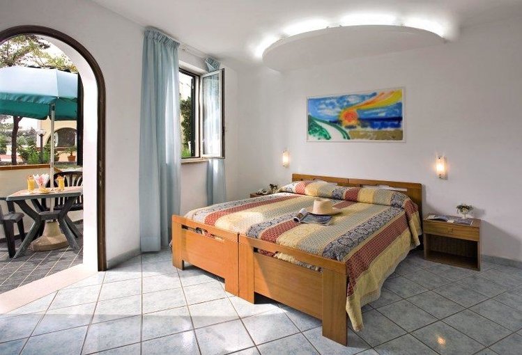 Zájezd Villa Hibiscus *** - Ischia / Forio - Příklad ubytování