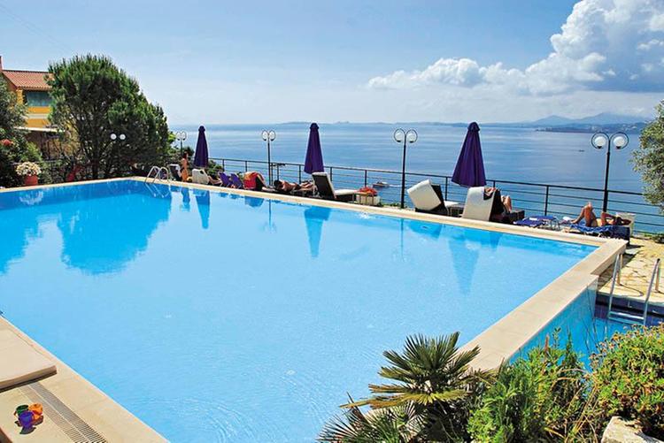 Zájezd Marilena Hotel ***+ - Korfu / Ypsos - Bazén