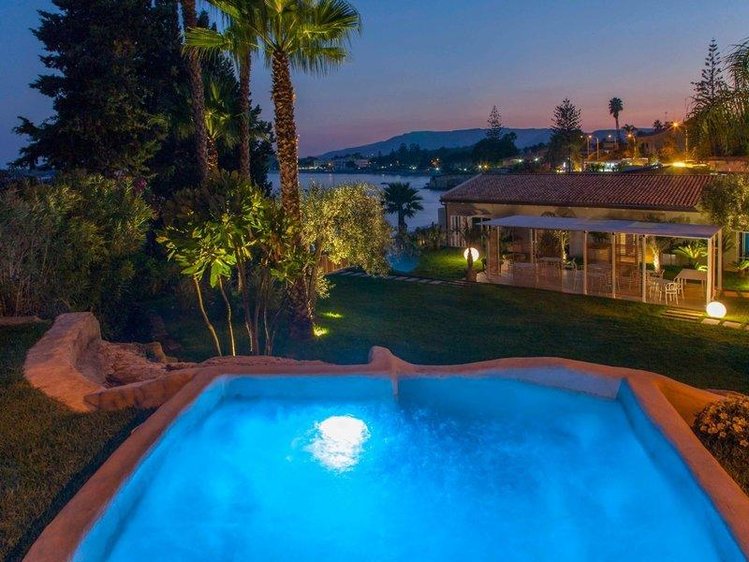 Zájezd Calapetra Resort **** - Sicílie - Liparské ostrovy / Fontane Bianche - Záběry místa