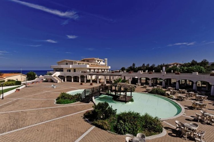 Zájezd Golfo dell'Asinara Resort inklusive Mietwagen **** - Sardinie / Marina di Sorso - Záběry místa