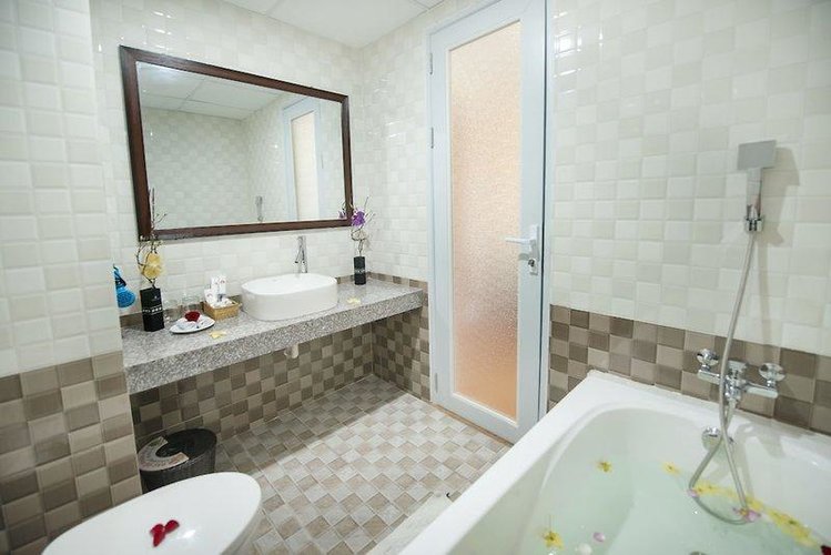 Zájezd Hoi An Rose Garden Hotel *** - Vietnam / Hoi An - Koupelna