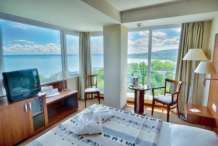 Zájezd Ramada Hotel & Resort Lake Balaton **** - Balaton / Balatonalmadi - Příklad ubytování