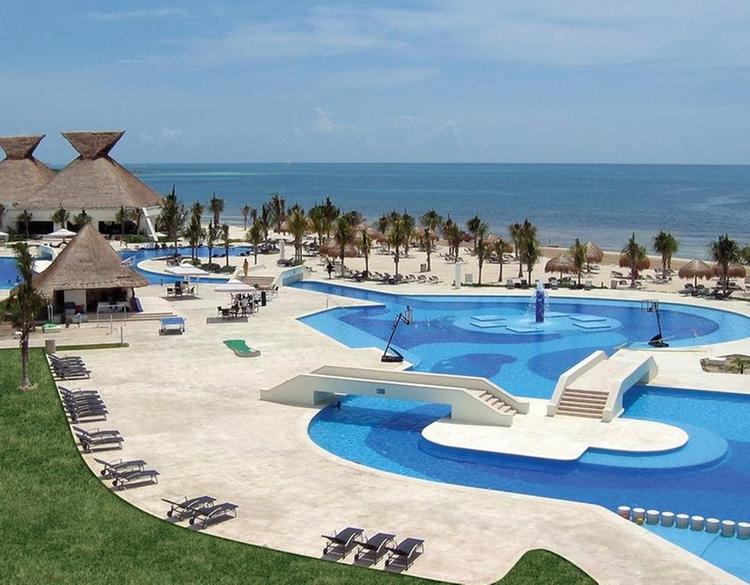 Zájezd BlueBay Grand Esmeralda ***** - Yucatan / Playa del Carmen - Bazén