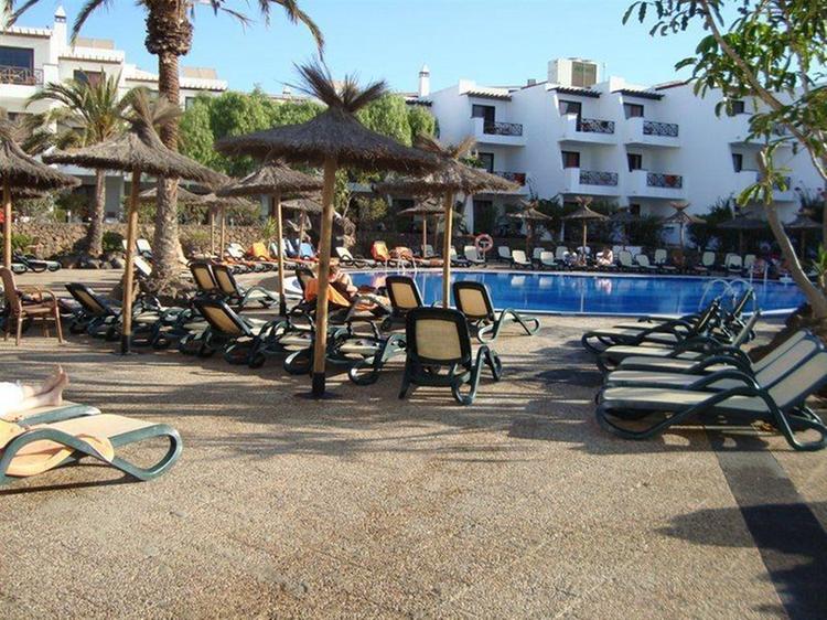 Zájezd allsun Hotel Albatros ****+ - Lanzarote / Costa Teguise - Bazén
