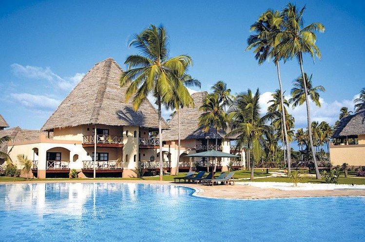 Zájezd Neptune Pwani Beach Resort & Spa ***** - Zanzibar / Pwani Mchangani - Bazén