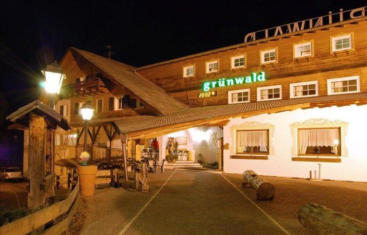 Zájezd Grünwald ***+ - Jižní Tyrolsko - Dolomity / Cavalese - Záběry místa