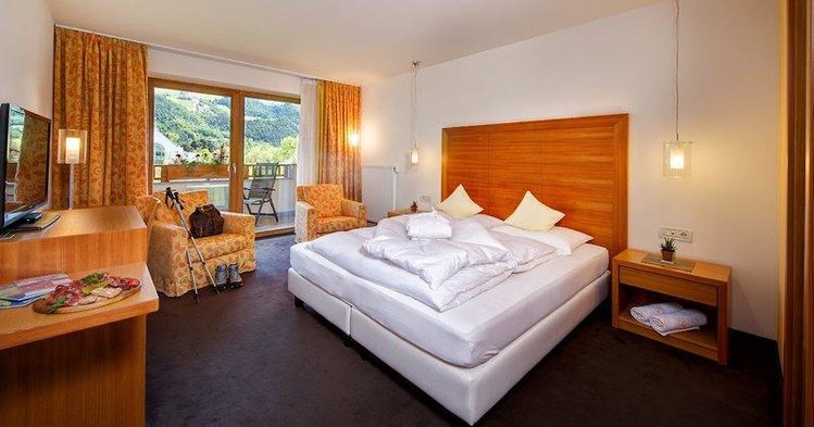 Zájezd Garden Park Hotel **** - Jižní Tyrolsko - Dolomity / Prad am Stilfserjoch - Příklad ubytování
